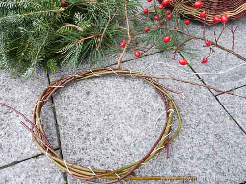 How to Make a Wreath from Scratch